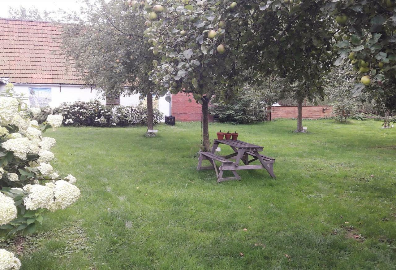 Riley'S Cottage Hemrik Экстерьер фото